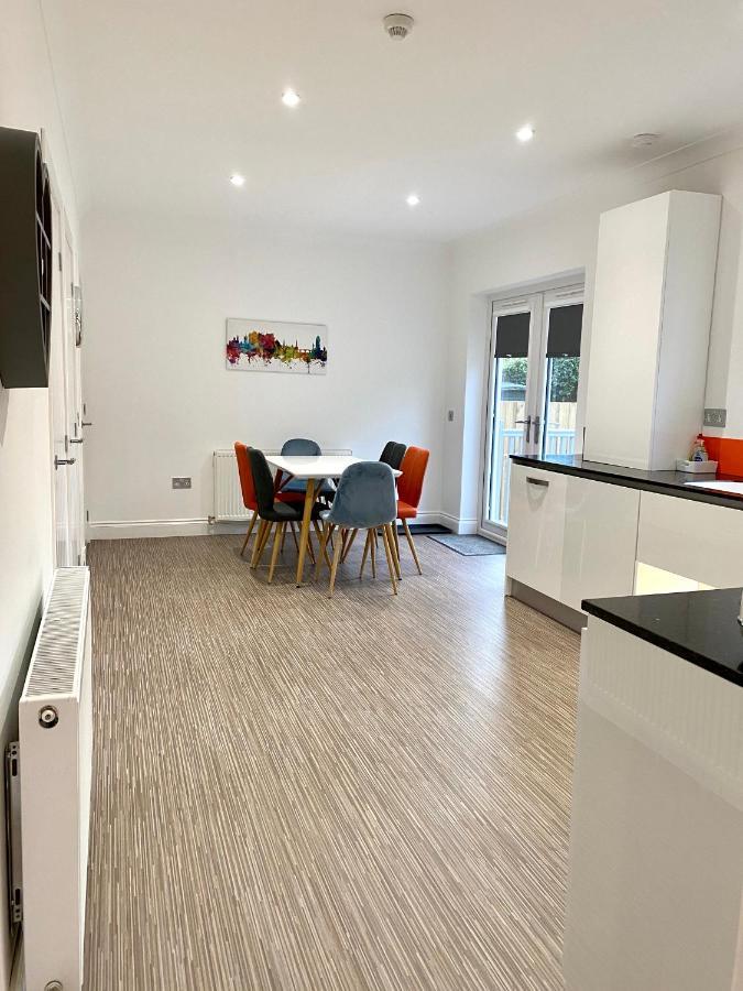 Leworin Apartment Stirling Exterior foto