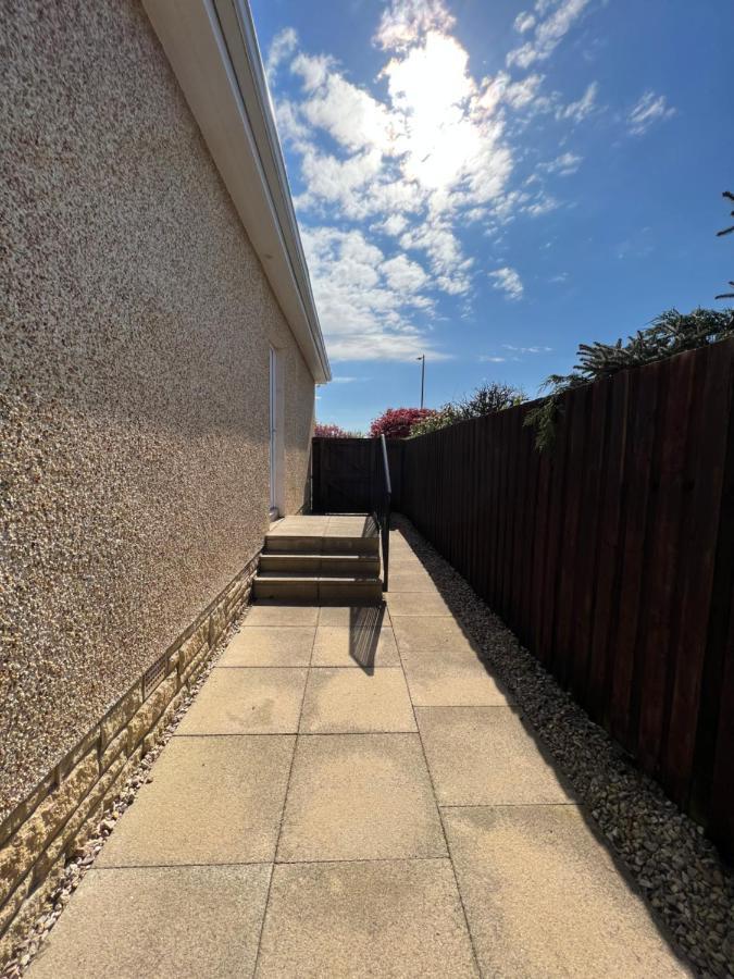 Leworin Apartment Stirling Exterior foto